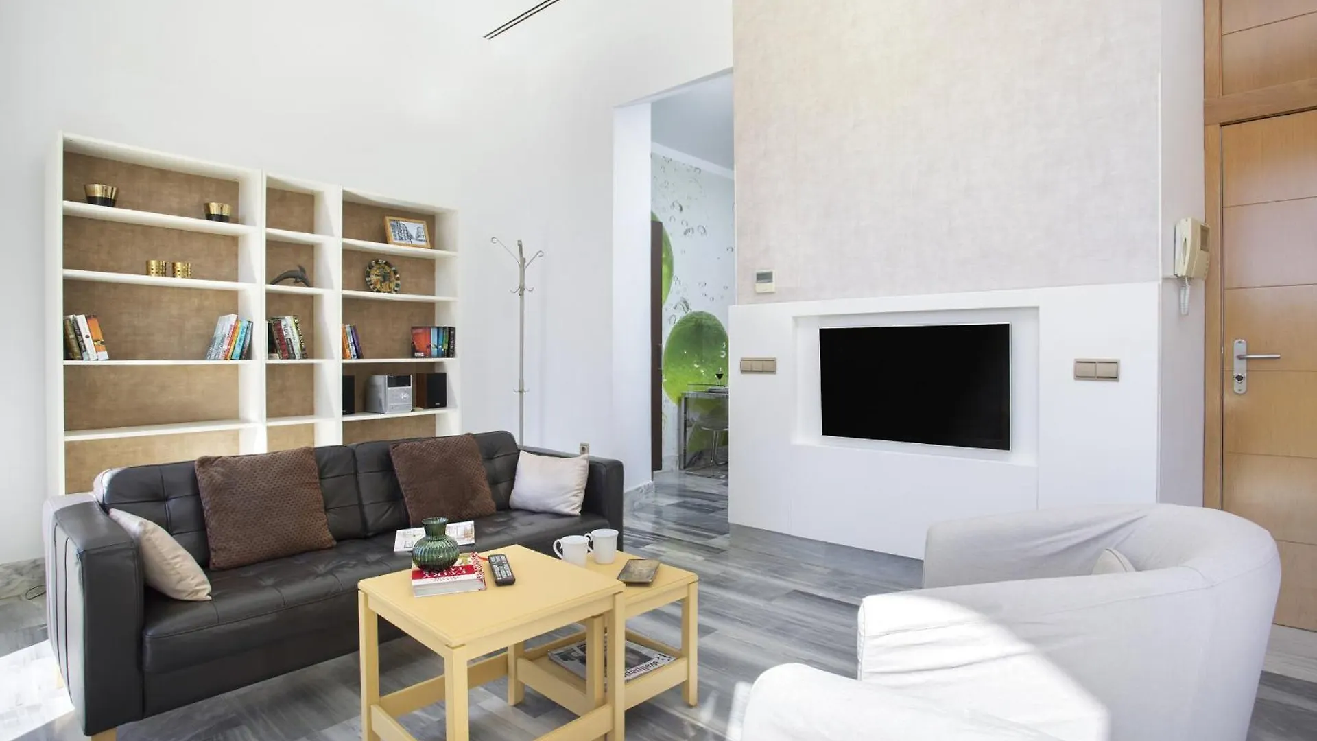 -Malagasunapts-Merced Square Picasso Dream شقة مالقة